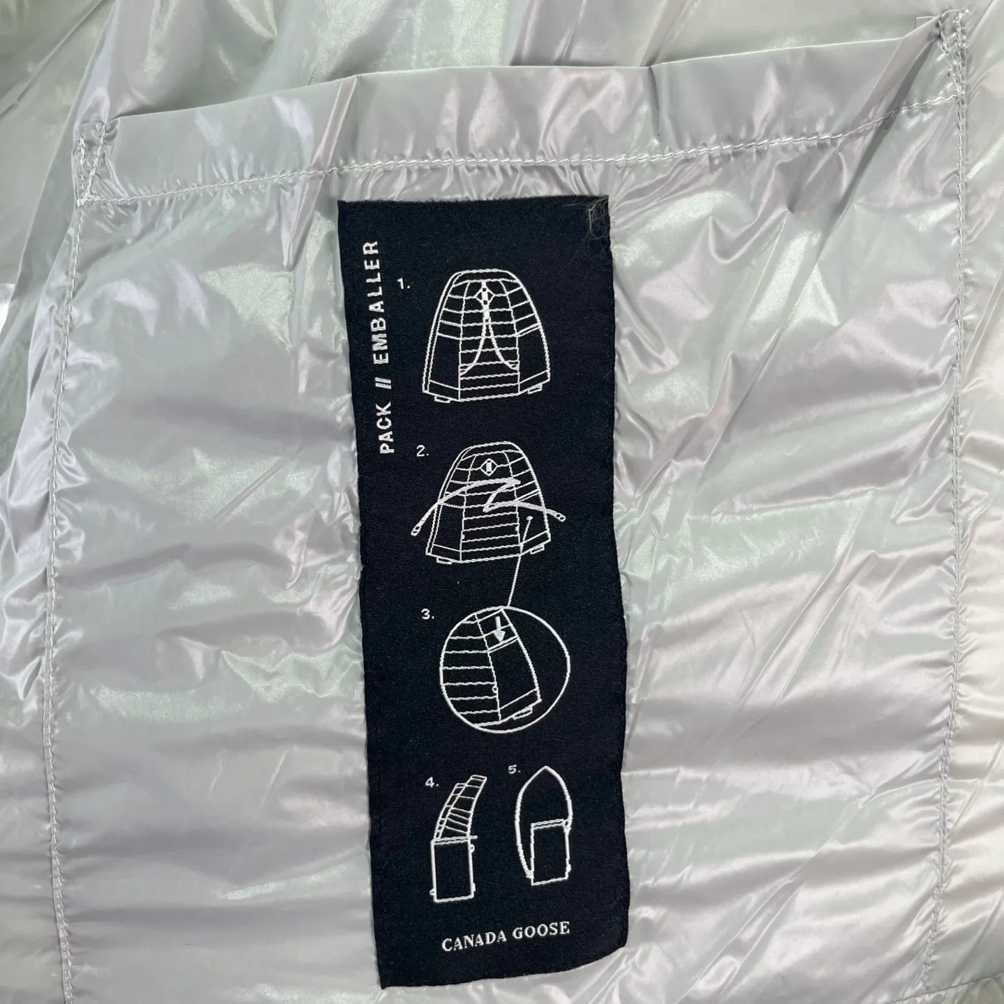 P840 𝑪𝒂𝒏𝒂𝒅𝒂 𝑮𝒐𝒐𝒔𝒆 Canada Goose 2227 Silver Gray Black Label Canada Goose Crofton Series Crofton Series Ski Season Logo Logo Solid Color Glossy Hooded Waterproof Windproof Ultra Light Down Jacket Men's Style: Silver Gray Black Label
